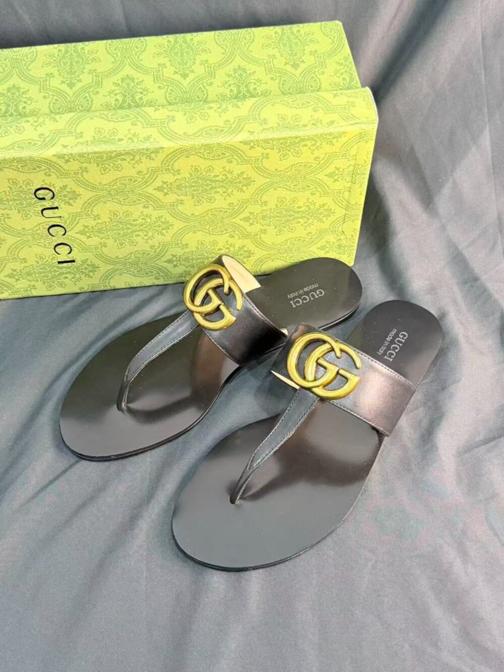 Gucci Women‘s Black Sandals